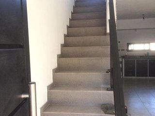 Foto 5 de Dúplex en venta - 1 dormitorio 2 baños 1 cochera - 115mts2 - Villa Elvira