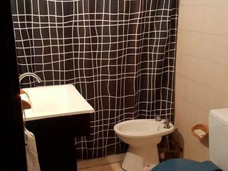 Foto 17 de Casas en venta - 6 dormitorios 3 baños - Cocheras - 150mts2 - Tolosa, La Plata
