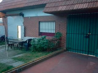 Foto 20 de Casas en venta - 6 dormitorios 3 baños - Cocheras - 150mts2 - Tolosa, La Plata