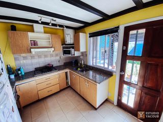 Foto 9 de Casa en venta - 2 dormitorios 1 baño - Cocheras - 162.23m2 - Villa Elvira, La Plata