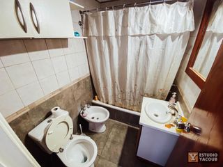 Foto 20 de Casa en venta - 2 dormitorios 1 baño - Cocheras - 162.23m2 - Villa Elvira, La Plata