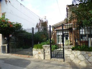 Foto 3 de Casa en venta - 3 dormitorios 3 baños - 130 mts2 - La Plata
