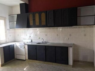 Foto 10 de Casa en venta - 3 dormitorios 3 baños - 130 mts2 - La Plata