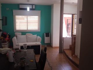 Foto 8 de Dúplex en venta - 2 dormitorios 2 baños - Cochera - 122 mts2 - Villa Elvira