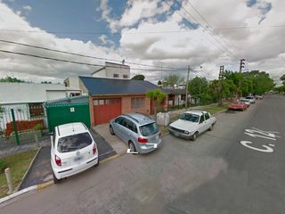 Foto 12 de Casa en venta - 2 dormitorios 1 baño - cochera - 200mts2 - Tolosa