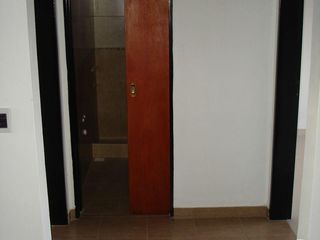 Foto 15 de Casa en venta - 2 dormitorios 1 baño - cochera - 150mts2 - Villa Elvira, La Plata
