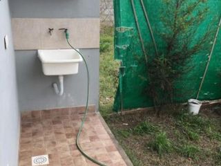 Foto 14 de Casa en venta - 2 dormitorios 1 baño - cochera - 150mts2 - Villa Elvira, La Plata