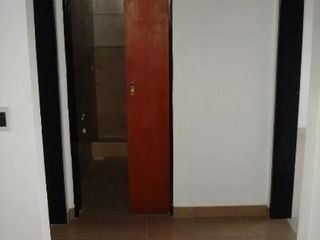 Foto 12 de Casa en venta - 2 dormitorios 1 baño - cochera - 150mts2 - Villa Elvira, La Plata