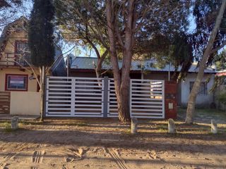 Foto 1 de PH en venta - 2 Dormitorios 1 Baño - Cochera - 100Mts2 - Las Toninas