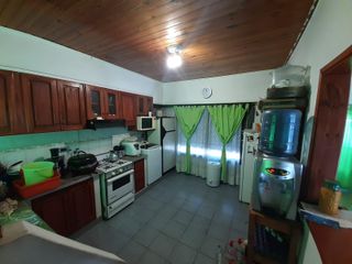 Foto 24 de Casa en venta - 3 dormitorios 2 baños - Cochera - 144mts2 - Villa Elvira