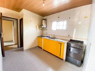 Foto 6 de Departamento en venta - 2 dormitorios 2 baños - cochera - 62mts2 - Villa Elvira