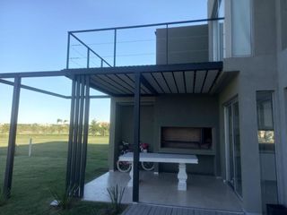 Foto 38 de Casa en venta - 3 dormitorios 3 baños - Cochera - 1050mts2 - Haras del Sur III, La Plata