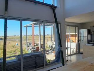 Foto 11 de Casa en venta - 3 dormitorios 3 baños - Cochera - 1050mts2 - Haras del Sur III, La Plata