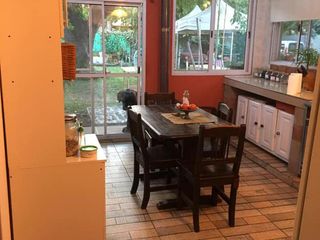 Foto 6 de Casa en venta - 2 dormitorios 1 baño - Cocheras - 400 mts2 - Melchor Romero