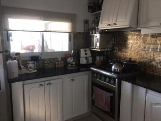 Foto 7 de Casa en venta - 3 dormitorios 2 baños 1 pileta 1 cochera - 230mts2 - Los Hornos