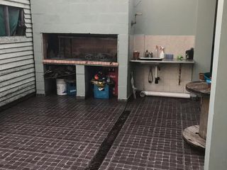 Foto 39 de Casa en venta - 3 dormitorios 2 baños 1 pileta 1 cochera - 230mts2 - Los Hornos