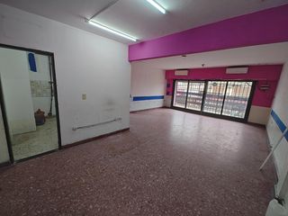 Foto 1 de Salon Planta Alta en alquiler en centro de Laferrere