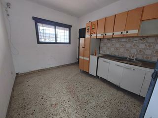 Foto 12 de Salon Planta Alta en alquiler en centro de Laferrere