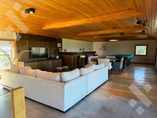 Foto 3 de VENTA CASA 4 DORMITORIOS - CHAPELCO GOLF - SAN MARTIN DE LOS ANDES