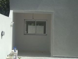 Foto 7 de Dúplex en venta - 2 Dormitorios 1 Baño - Cochera - 83 mts2 - Los Hornos, La Plata