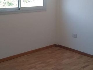 Foto 21 de Dúplex en venta - 2 Dormitorios 1 Baño - Cochera - 83 mts2 - Los Hornos, La Plata