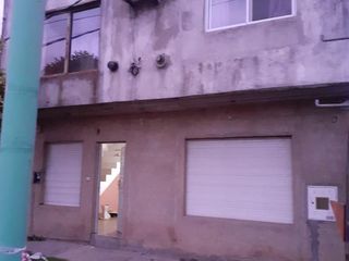 Foto 3 de Casa en venta - 2 dormitorios 2 baños - jardín - 177.72mts2 - Punta Lara, Ensenada