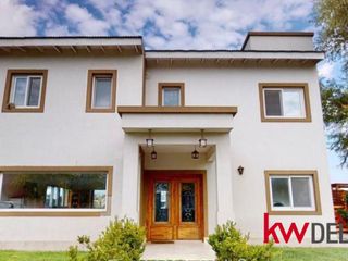 Foto 1 de Casa en Venta a la Laguna, 6 Ambientes, en Barrio El Cantón-Norte, Escobar, GBA Norte