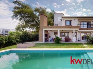 Foto 4 de Casa en Venta a la Laguna, 6 Ambientes, en Barrio El Cantón-Norte, Escobar, GBA Norte