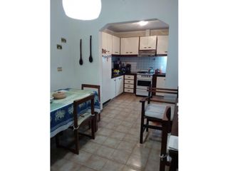 Foto 4 de CHALET 5 AMB, GGE, PATIO C/PARRILLA