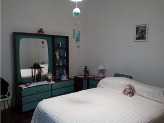Foto 7 de CHALET 5 AMB, GGE, PATIO C/PARRILLA