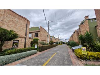 Foto 2 de Vendemos casa en chía !!