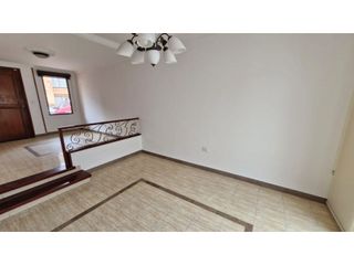 Foto 13 de Vendemos casa en chía !!