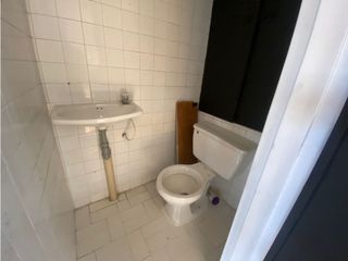 Foto 7 de SE VENDE O ARRIENDA OFICINA CON UBICACIÓN CENTRAL, SANTA MARTA