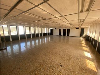 Foto 1 de SE VENDE O ARRIENDA OFICINA CON UBICACIÓN CENTRAL, SANTA MARTA