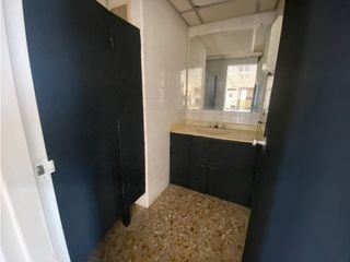 Foto 9 de SE VENDE O ARRIENDA OFICINA CON UBICACIÓN CENTRAL, SANTA MARTA