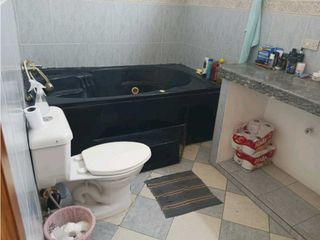 Foto 18 de VENDO HERMOSA CASA EN SAMANES 6 GUAYAQUIL