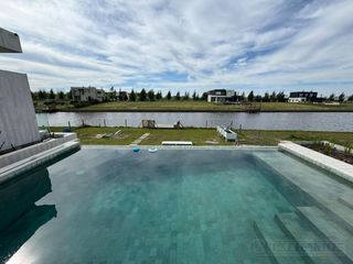 Foto 15 de Casa en  venta al rio en Naudir- Escobar - PG