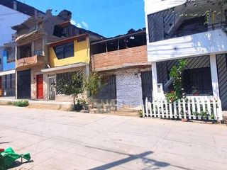 Foto 1 de Venta De Casa Como Terreno En Villa El Salvador