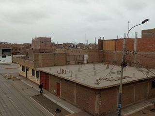 Foto 16 de Se Vende Casa De Tres Pisos Frente Al Terminal Pesquero