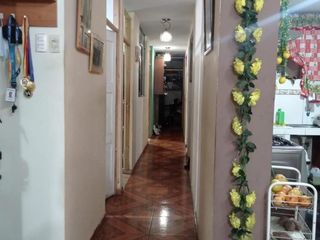 Foto 6 de Se Vende Casa De Tres Pisos Frente Al Terminal Pesquero