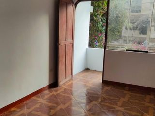 Foto 9 de VENTA DE CASA EN LANCASTER-ATE