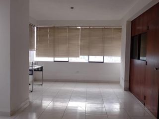 Foto 4 de VENTA DE OFICINAS EN AV. AREQUIPA-CERCADO DE LIMA
