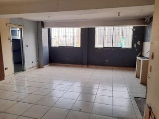 Foto 2 de Alquiler De Local Comercial En Cercado De Lima