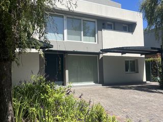 Foto 2 de Casa en venta en el Barrio Santa Maria de Tigre