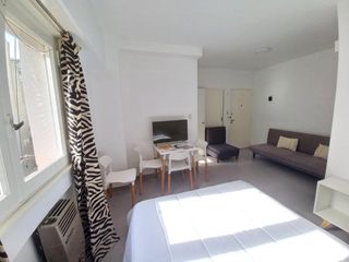 Foto 3 de Alquiler 12 Meses,  departamento de 1 ambientes en  Falucho y Las Heras