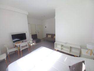 Foto 5 de Alquiler 12 Meses,  departamento de 1 ambientes en  Falucho y Las Heras