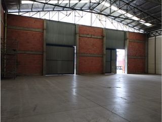 Foto 13 de BODEGA ARRIENDO 750M2 MADRID ,CUND PARQUE INDUSTRIAL