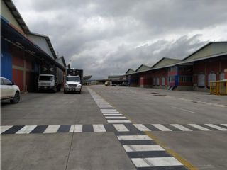 Foto 8 de BODEGA ARRIENDO 750M2 MADRID ,CUND PARQUE INDUSTRIAL