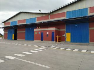 Foto 6 de BODEGA ARRIENDO 750M2 MADRID ,CUND PARQUE INDUSTRIAL