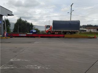 Foto 10 de BODEGA ARRIENDO 750M2 MADRID ,CUND PARQUE INDUSTRIAL